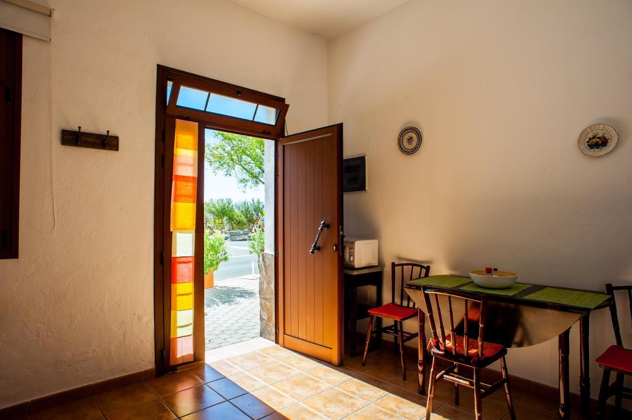 Casa Cueva El Molino Guest House Artenara Exterior photo